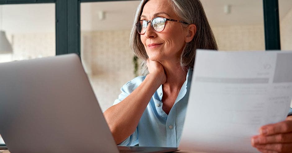 Empresa, trabajo, mujer