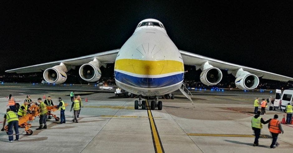 avión Antonov ucraniano