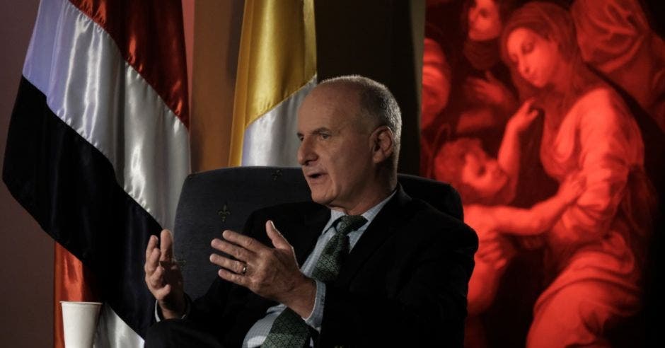 Durante un conversatorio con diversos sectores organizado por la Arquidiócesis de San José, José María Figueres, candidato del PLN, se refirió a la ideología de género. Archivo/La República.