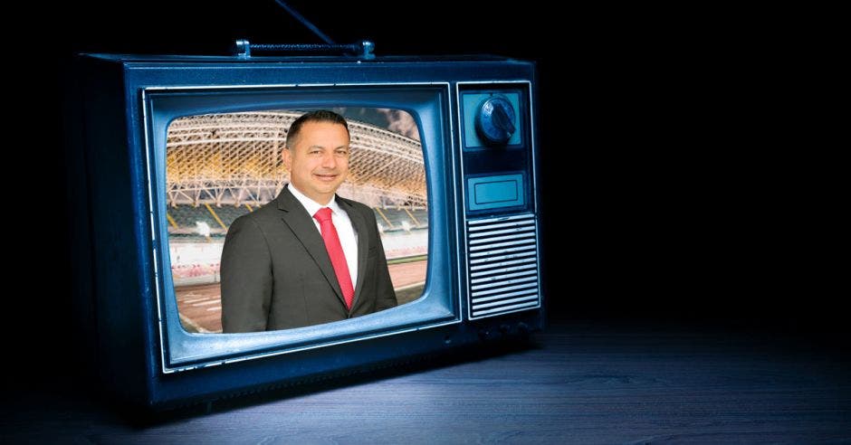 Rodolfo Villalobos: curiosamente se muestra más en la TV