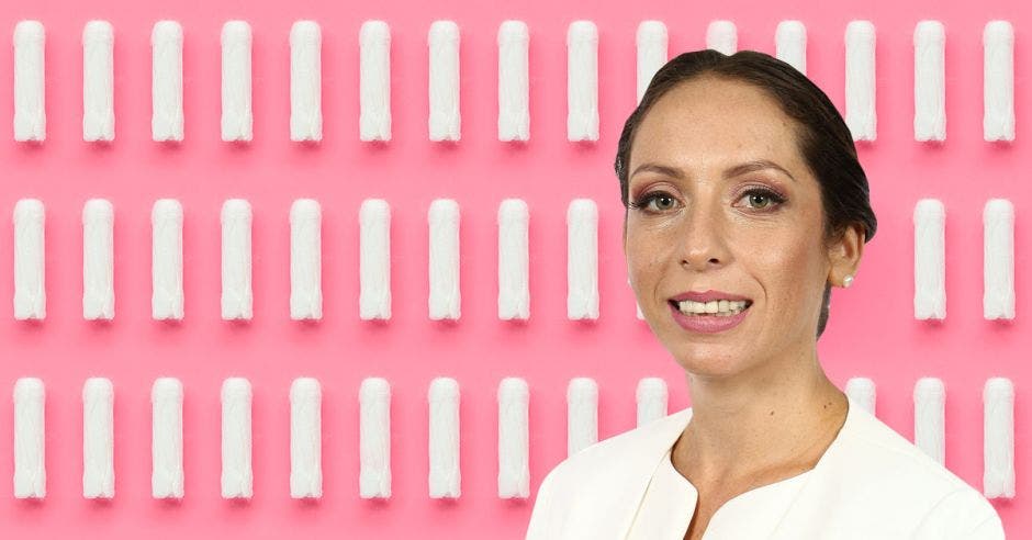 Bajar el costo de los productos de higiene menstrual para mujeres pobres es la propuesta de la diputada Carolina Hidalgo.