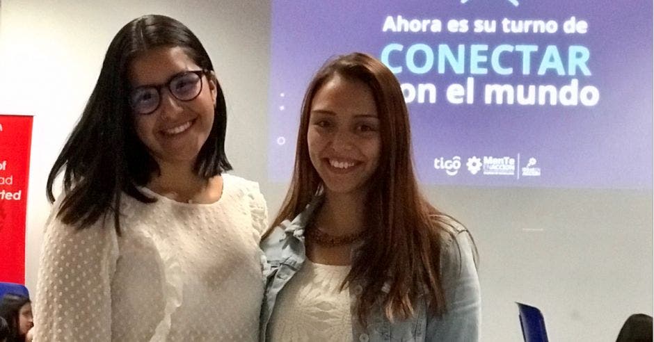 tigo conectadas mujeres empoderamiento herramientas digitales stem