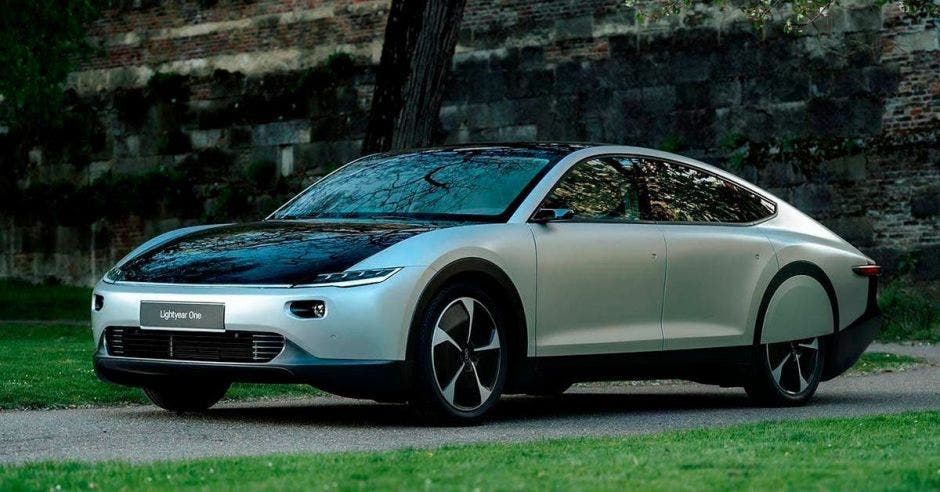 auto eléctrico solar