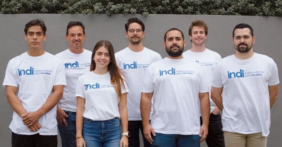 El equipo de Indi diseñó una plataforma digital que permitirá el entendimiento de los patrones de ingresos y gastos, con el comportamientos del sector independiente e informal. Cortesía/La República.