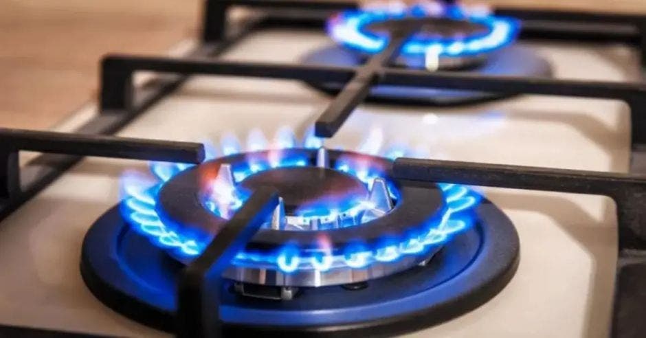 gas licuado de petróleo GLP autoridad reguladora de servicios públicos aresep rebaja precio cilindro 25 libras disminución margen comercialización empresas envasadoras