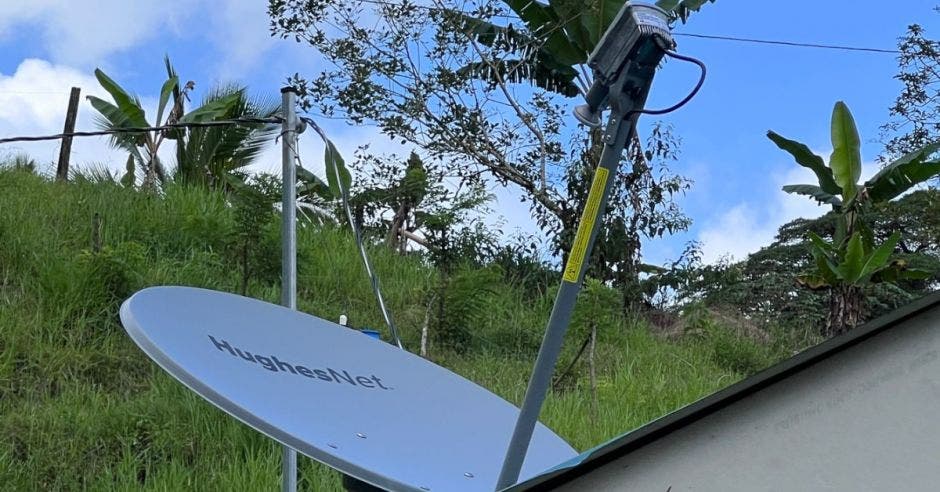 itellum internet satelital rural escuelas conectividad zonas indígenas júpiter 2 satélite hughesnet tim foss ceo reducción brecha digital