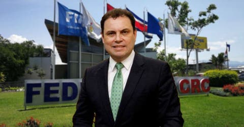 Exdiputado Carlos Ricardo Benavides es juramentado como fiscal de la Fedefutbol