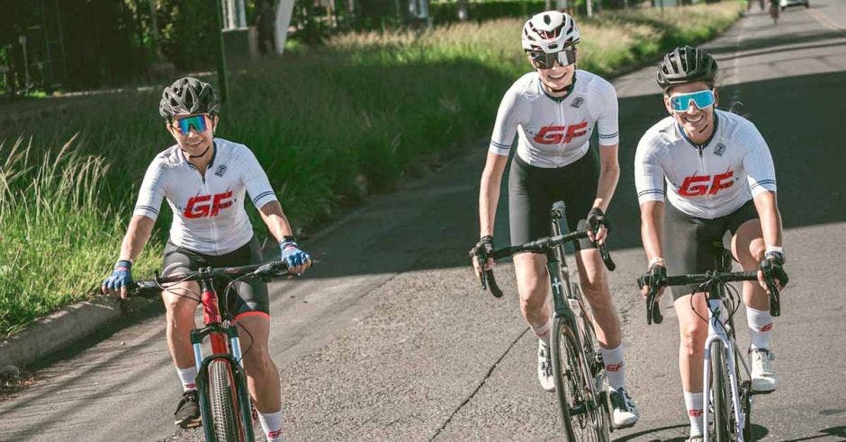 mujer ciclismo