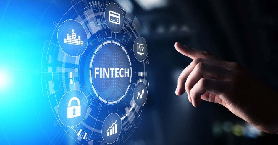 transacciones financieras electrónicas ciberdelincuentes oportunidad fintech facundo renzini fiserv centroamérica caribe transacciones esteban jiménez atti cyber criptomonedas narcotráfico mercados ilegales red oscura eun yong equipo nacional aplicación criptomonedas departamento justicia estados unidos vulneraciones miguel pérez director escuela ciberseguridad cenfotec inteligencia artificial komp.ai mario hernandez ceo impesa stanley pérez country manager