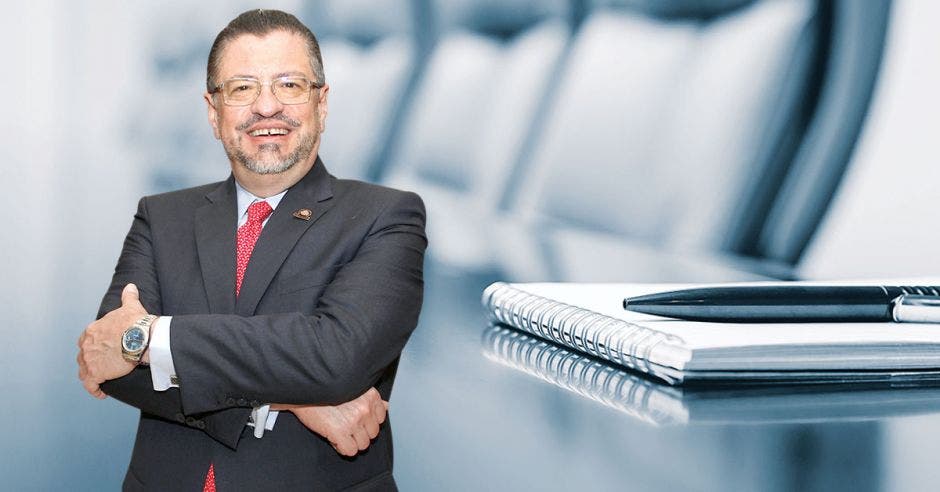 Rodrigo Chaves insiste en eliminar los tarifarios. Archivo/La República.