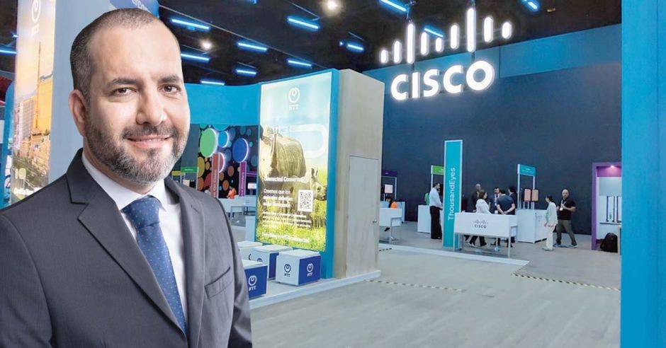 transformación digital postpandemia empleo híbrido estaciones trabajo ecosistema tecnológico interconectividad inteligencia artificial internet de las cosas ciberseguridad modelos trabajo híbrido cisco connect latam cancún méxico retención talento humano seguridad informática protección datos efectividad operativa oficina laercio albuquerque presidente cisco latinoamérica 5G telecomunicaciones costa rica conectividad luis carlotti director general cisco colaboración realidad virtual interconectividad cisco spaces Internet sensores ruido temperatura aumentar productividad presencia remota reimaginar aplicaciones cisco apple car play código qr