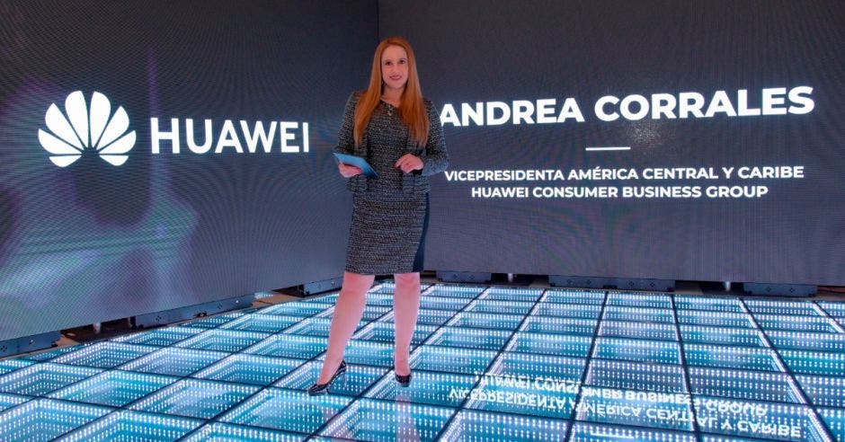 contribuir desarrollo capacidades habilidades tecnológicas huawei 15 años operaciones costa rica aliado gobierno empresas universidades sociedad disminuir brecha digital capacidades tecnológicas capacitación acceso grupos sociales vulnerables respaldo socios locales instituciones gubernamentales universidades operadores soluciones servicios productos vanguardia población pen yang CEO huawei costa rica costa rica conectada semillas del futuro estudiantes universitarios habilidades conocimientos tecnologías comunicación información huawei ict academy acceso tecnologías cursos línea herramientas simulación certificaciones temas tecnológicos instituto tecnológico de costa rica fundepos mujeres en las tic educación técnica mejorar posibilidades empleabilidad condiciones vida andrea corrales vicepresidente huawei terminales centroamérica caribe