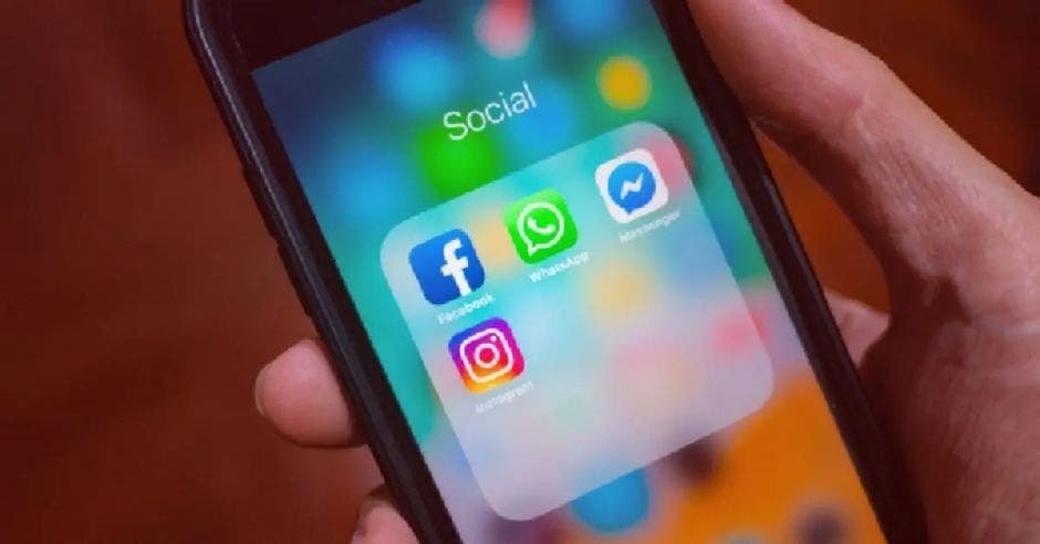 Facebook Instagram datos efectos marketing reconocen existencia posibilidad manejo datos terceros subidos servidores alonso ramírez experto ciberseguridad colegio profesionales informática computación cpic datos recopilables número teléfono fijo móvil dirección correo electrónico plataformas sociales meta guardan 70% 59% datos usuarios firma ciberseguridad clario tech