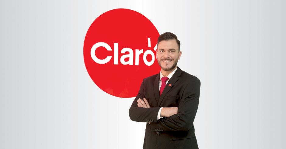 claro compromiso altos estándares calidad servicio clientes mayor nitidez alta definición llamadas voz tecnología  VoLTE sin costo adicional rapidez enlace llamadas menor consumo batería teléfono internet móvil más rápido utilizar segundo plano aplicaciones whatsapp volte sim 4G perfil 40 plan postpago prepago leonel ahrens gerente mercadeo claro costa rica