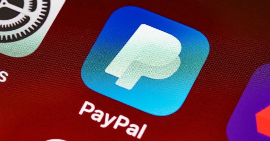 información 35 mil usuarios paypal sospechas tráfico dark web eset intrusión terceros cuentas clientes credenciales inicio ataque fuerza bruta vulneración brechas seguridad acceso nombre dirección número seguro social identificación tributaria fecha nacimiento historial transaccionees datos tarjetas phishing robo identidad riesgo fraudes camilo gutiérrez amaya jefe laboratorio investigación eset latinoamérica modalidad credential stuffing autenticación dos pasos recomendación