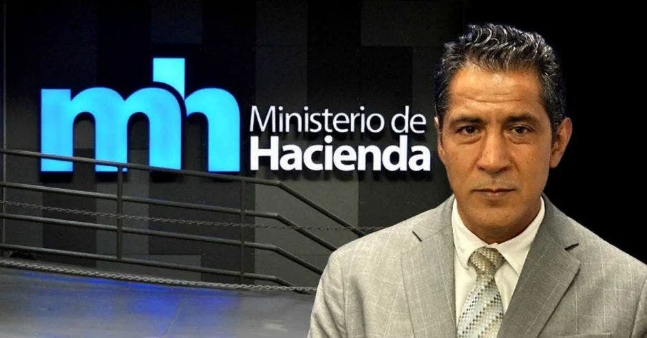 Nogui Acosta, ministro de Hacienda. Archivo/La República.