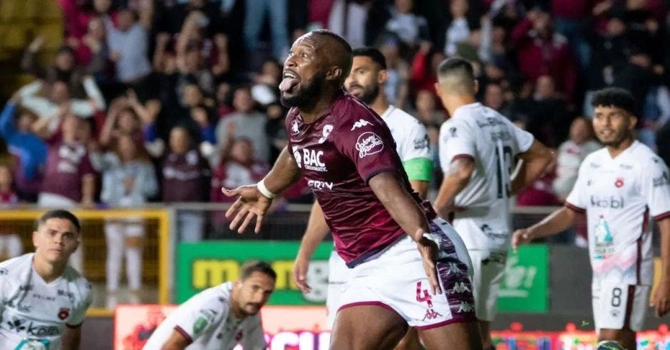 Saprissa Kendall Waston