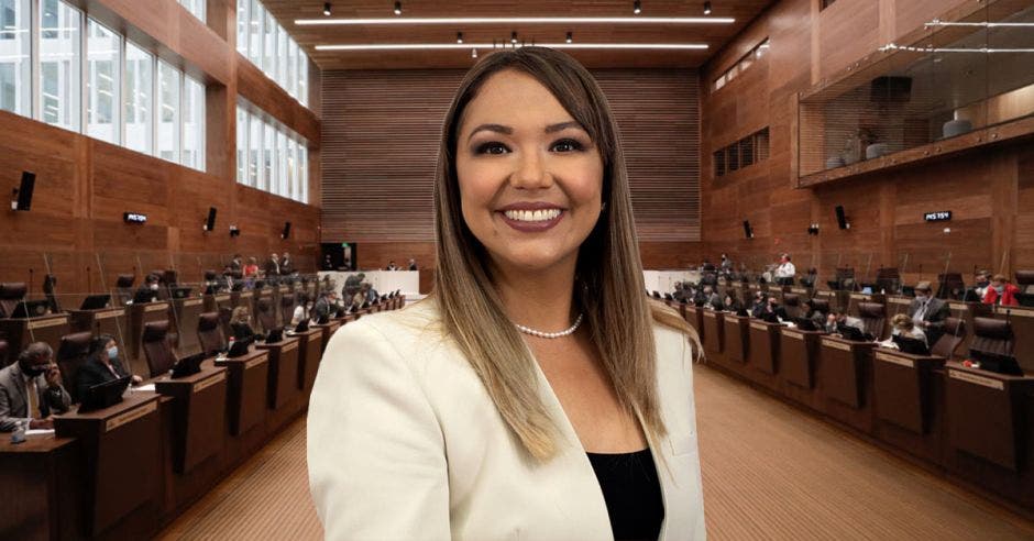 reacción paola nájera renuncia joselyn chacón niega salida de manuel morales diputado para ocupar cargo gobierno rodrigo chaves mónica araya no dimitirá ins