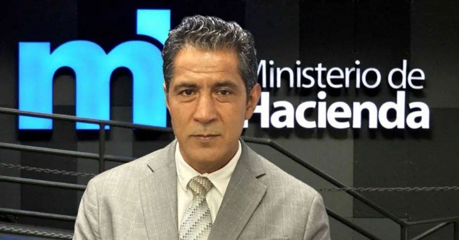 Nogui Acosta, ministro de Hacienda. Archivo/La República.