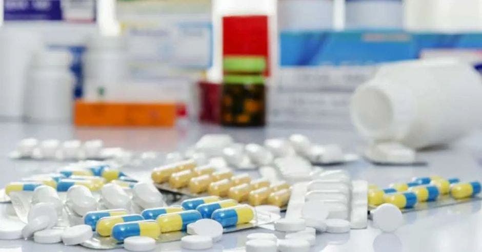 medicamentos trastornos ansiedad reducir exceso grasa mayor prescripción costa rica estudio instituto costarricense sobre Drogas clonazepam fentermina fenorbarbital mayores recetas mujeres adultos mayores análisis tres millones recetas 2018 2021 sistema digital prescripciones caja costarricense seguro social andrés rodríguez jefe unidad estadística