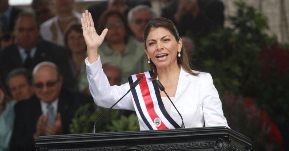 En 200 años de historia de Costa Rica, Laura Chinchilla es la única mujer que ha sido elegida para ocupar el cargo de presidenta. Esteban Monge/La República.