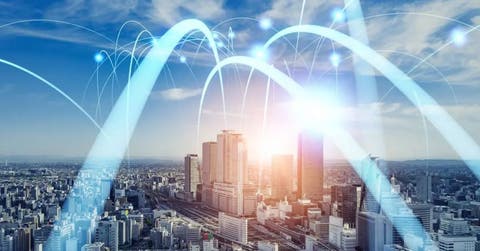 expertos telecomunicaciones discusión privacidad datos metaverso implementación 5G foro organizado cpic uned