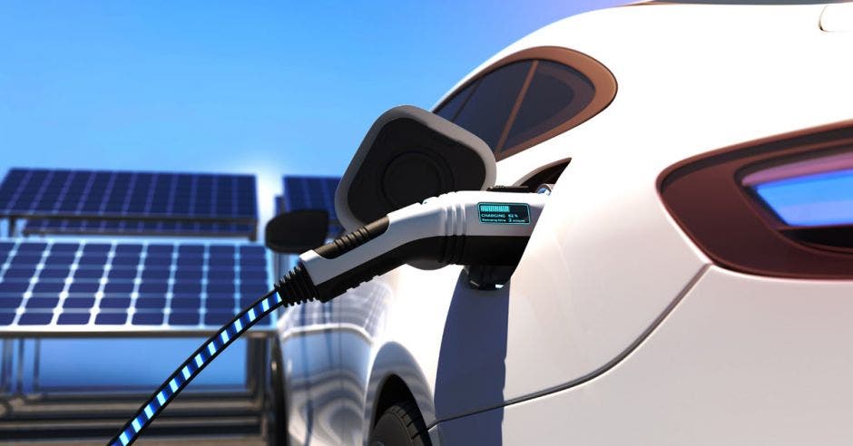 innovación ha permitido presencia mercado ups capacidad brindar carga emergencia autos eléctricos con energía solar