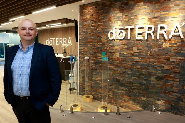 Rolando Salazar, Gerente General, de dōTERRA® Centroamérica