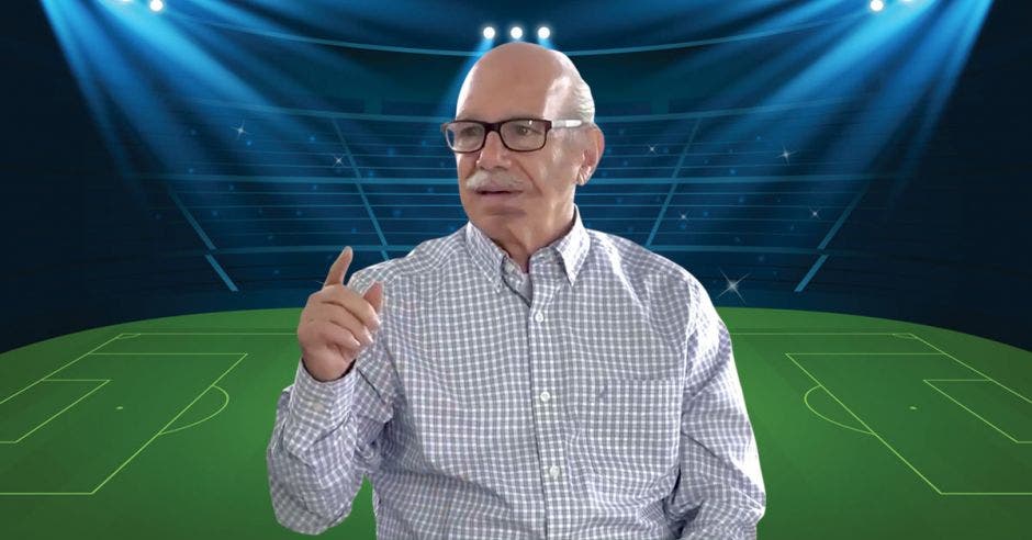 don Enrique Artiñano cuando fue presidente del Saprissa, con argumentos muy sólidos pedía que se aumentara el número de equipos en la primera división.