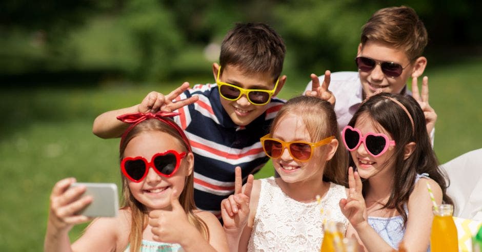 vísperas día niño enfatizar importancia establecer límites en pequeños para uso de artefactos garantiza potenciar desarrollo cognitivo experimenten desarrollen propios criterios acerca tema