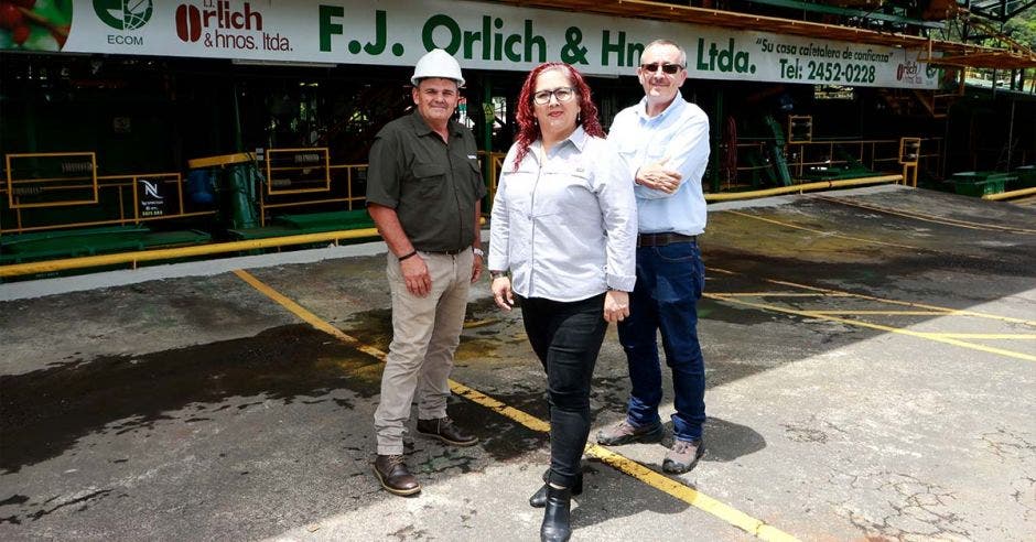 Jenny Porras, Wilbert Lobo y Tomás Gutiérrez, FJ Orlich