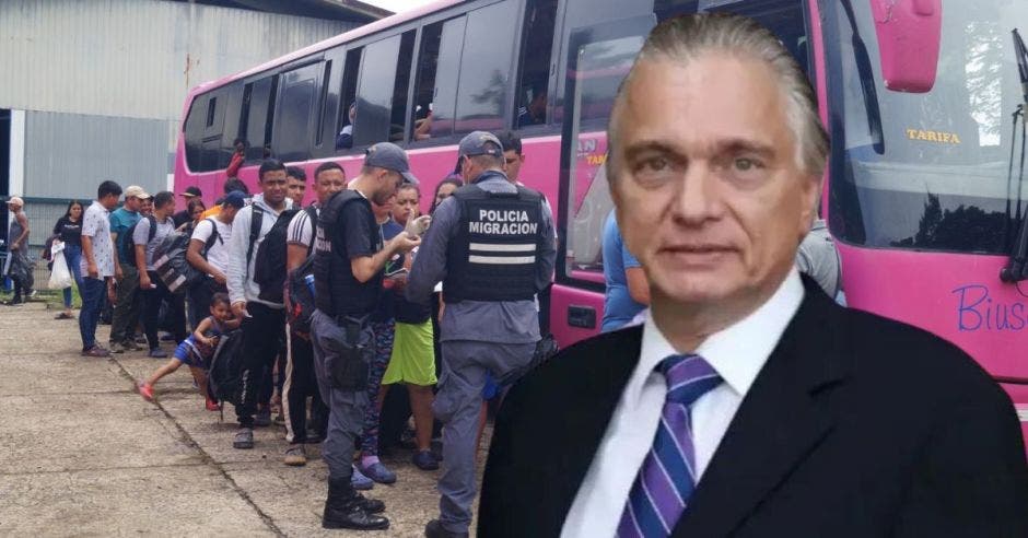 Arnoldo André