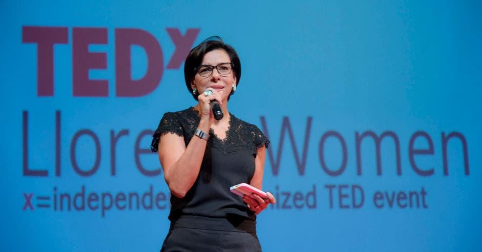 TEDxLlorente Women