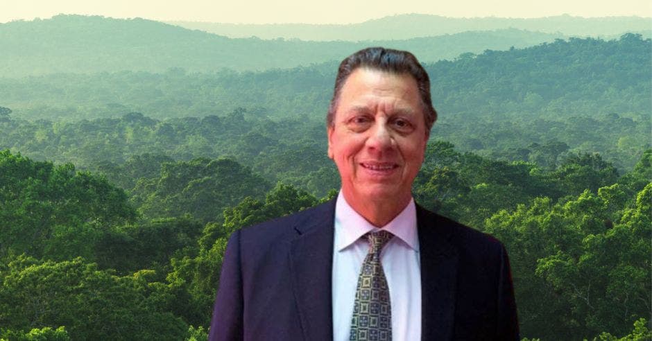 Franz Tattenbach, ministro de Ambiente y Energía de Costa Rica.. Cortesía/La República.