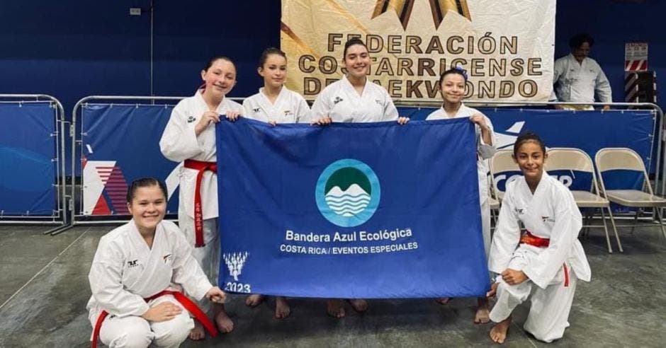 Previamente habían ganado la bandera azul en eventos especiales.Cava/La República