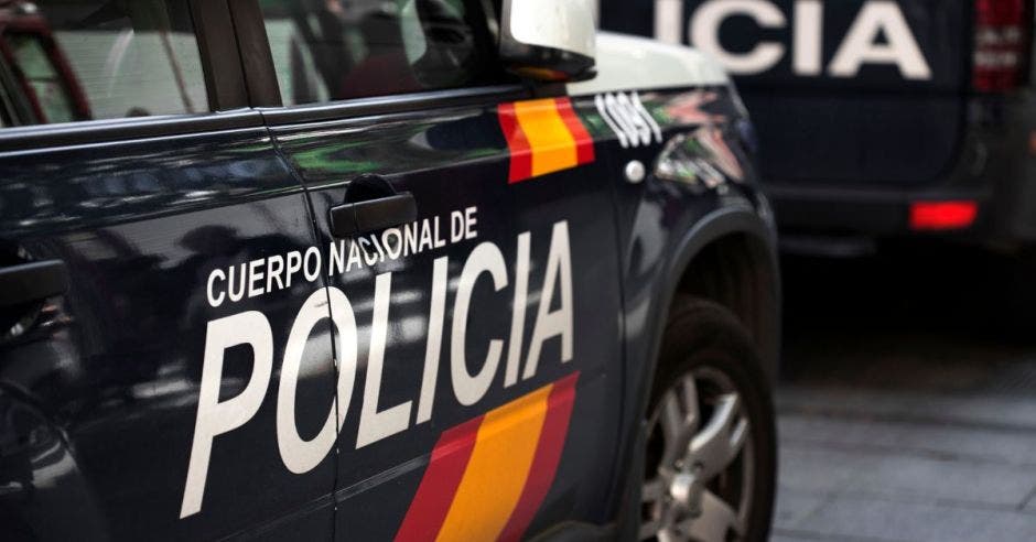 Policía