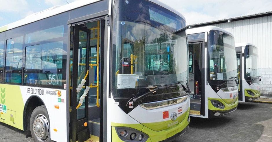 ice recibió donación seis autobuses eléctricos china