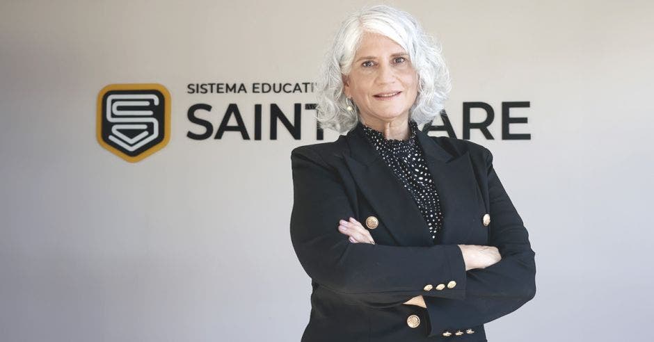 Rosa Espinoza Laín, directora general de Sistema Educativo Saint Clare.
