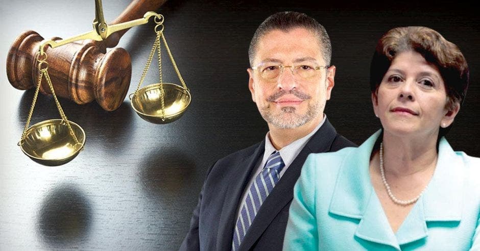 Rodrigo Chaves y la contralora Marta Acosta.