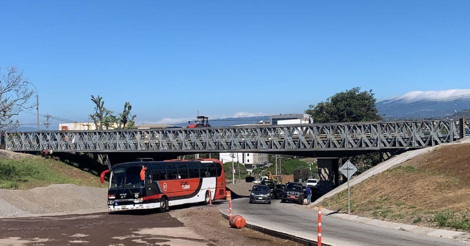 Los conductores tendrán que tener paciencia mientras se realizan los trabajos. Cortesía/La República.