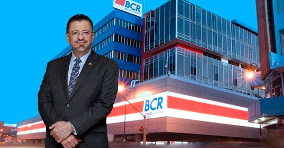 Rodrigo Chaves intentará una vez más vender el BCR. Cortesía/La República.