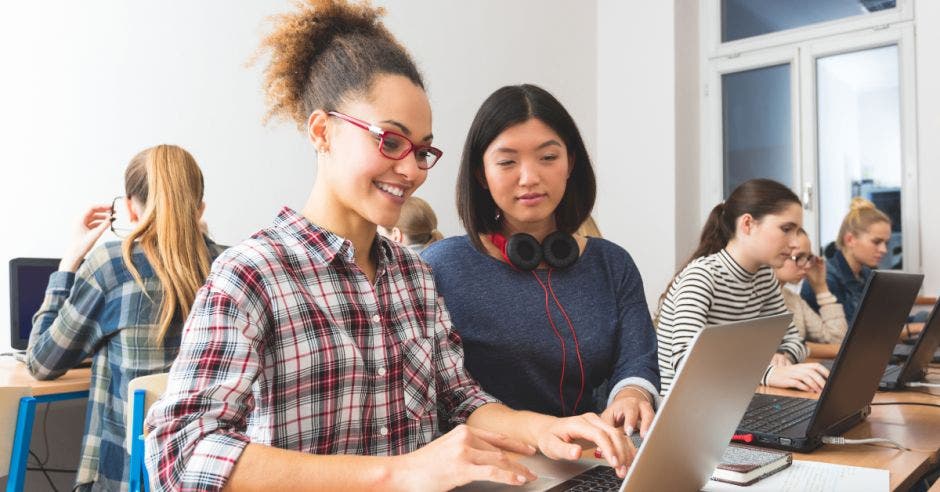 mujeres en tecnología