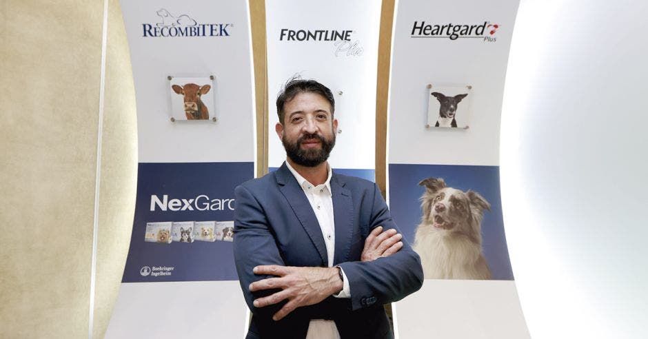 Dr. Carlos Calvo, gerente técnico del segmento mascotas