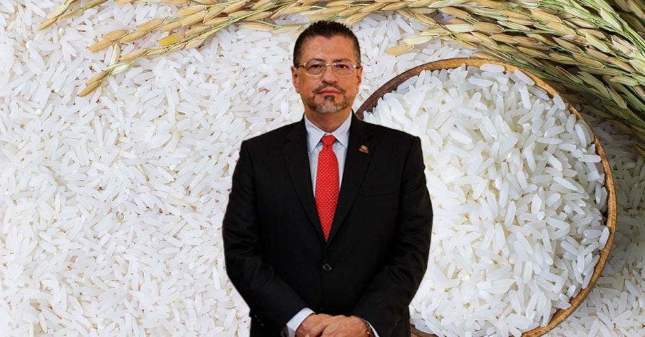 La Ruta del Arroz, lanzada por el presidente Rodrigo Chaves en el primer año de su gobierno, eliminó los aranceles al arroz importado, favoreciendo así la importación del grano. Cortesía/La República.