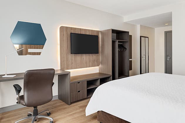 Holiday Inn