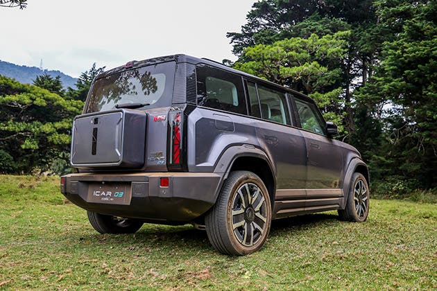 iCar 03 LUX 4x2