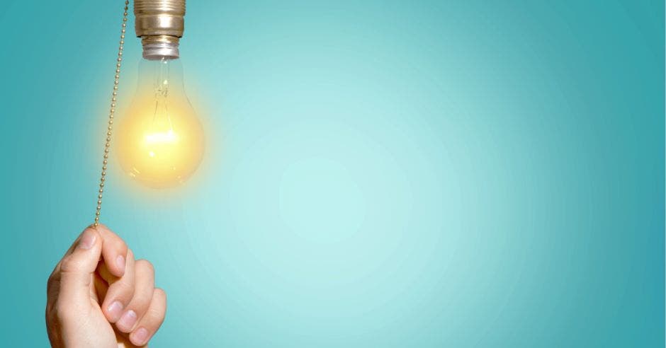 Las decisiones operativas del ICE y las fallas en la fiscalización y fijación tarifaria de la Aresep ya han tenido consecuencias económicas importantes para el sistema eléctrico del país. Cortesía/La República