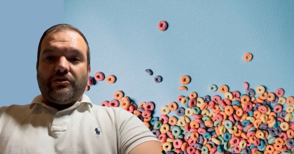 Edgar Gutiérrez, tecnólogo en Alimentos y tutor de Microbiología de Alimentos y de la carrera de Ingeniería Agroindustrial de la Universidad Estatal a Distancia (UNED),